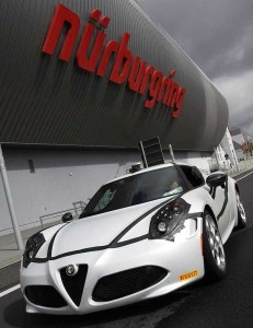 ALFA-ROMEO-4C-NUERBURGRING-2