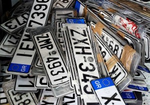 CARS-WITHOUT-NUMBER-PLATES-2