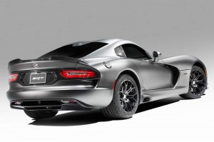 Viper-Anodized-Carbon-Special-Edition-Package-2