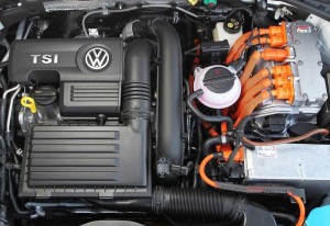 VW-PASSAT-HYBRID-2