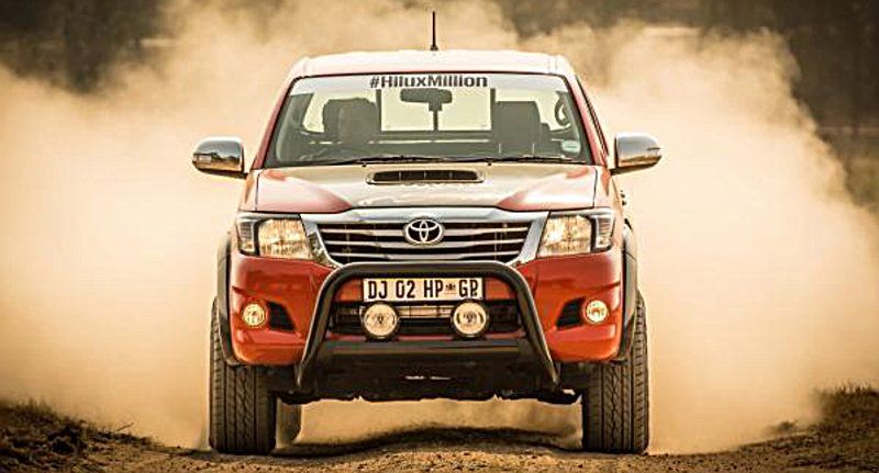 TOYOTA-HILUX-455-PS-2
